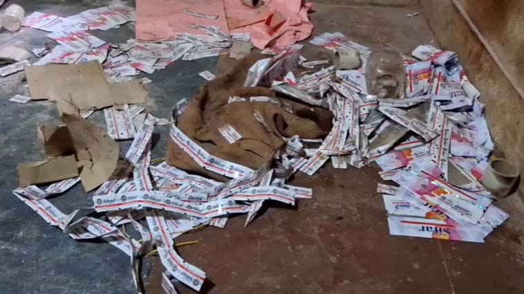 गुटखा फैक्ट्री में छापा