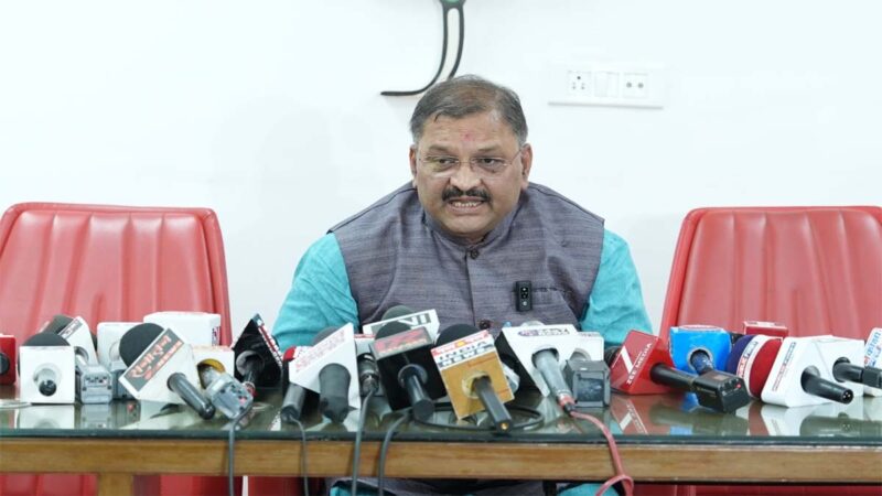 सांसद संतोष पाण्डेय